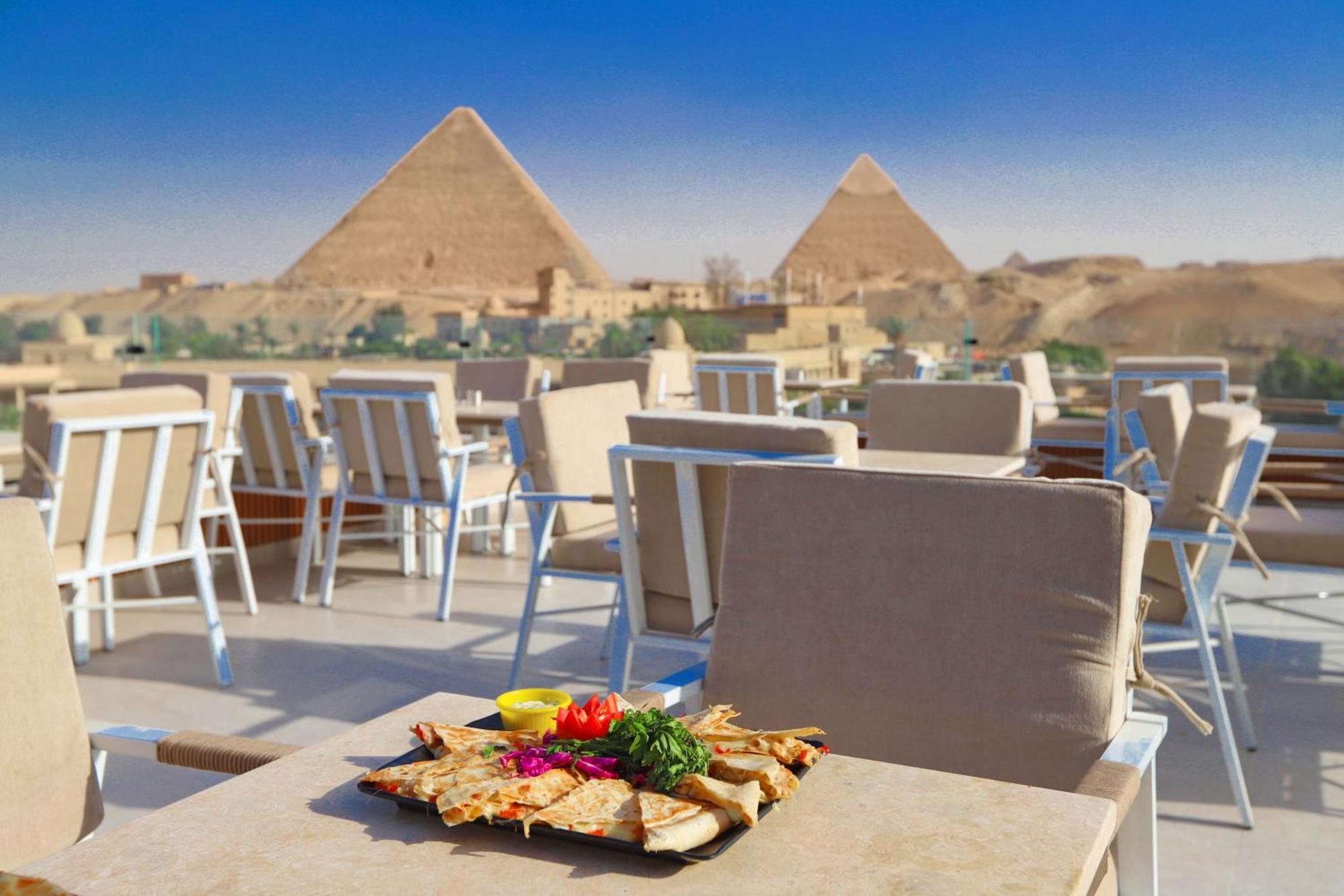 Gaia Pyramids Hotel Kafret el-Gabal 외부 사진
